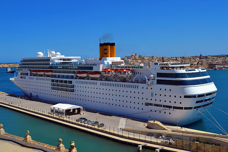 سفينة سياحية بيضاء ، بطانة ، Costa Neoromantica ، سفينة ، سفينة سياحية ، رصيف ، رصيف، خلفية HD