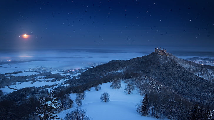 黒い山、風景、自然、冬、城、雪、森、月、星空、月明かり、谷、ドイツ、 HDデスクトップの壁紙