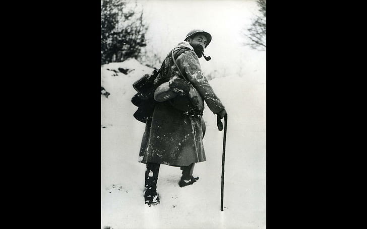 1914-1918 - First World War, man in brown robe; black boots and wooden cane, picture, great war, white, ancient, cold, other, amazing, snow, collages, cool, 1914, fran, HD wallpaper
