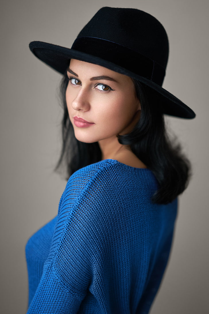 Milan R, model, women, portrait, 500px, photography, sweater, hat, Soňa Machyňáková, blue sweater, black hair, looking over shoulder, HD wallpaper