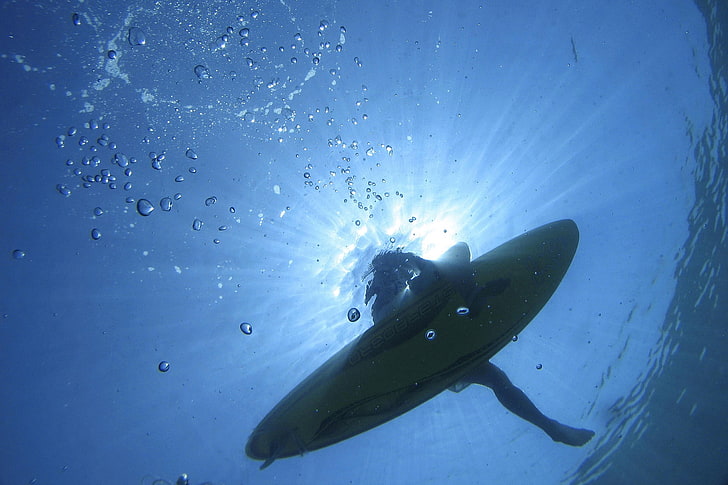 gelbes Surfbrett, Surfen, Surfer, Wasser, Meer, HD-Hintergrundbild