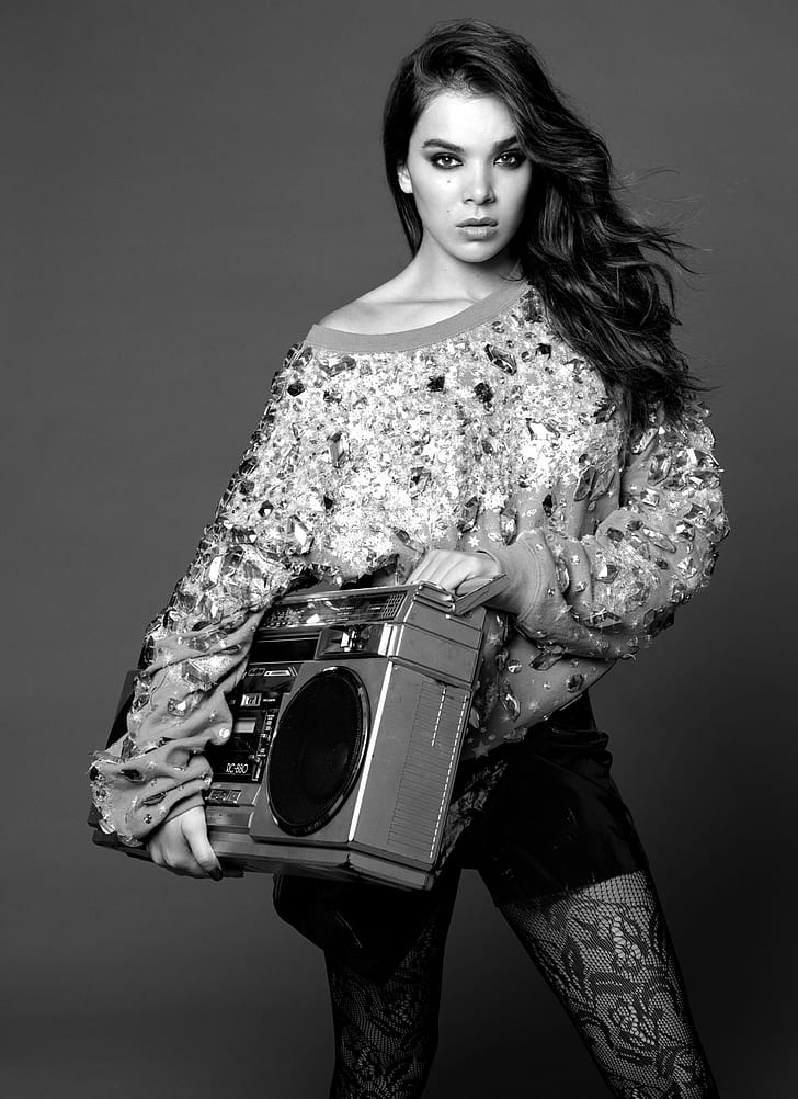Hailee Steinfeld, women, actress, singer, simple background, monochrome, boom box, looking at viewer, HD wallpaper