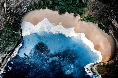 бурое побережье, природа, вода, пляж, деревья, вид с воздуха, море, голубой, синий, волны, HD обои HD wallpaper