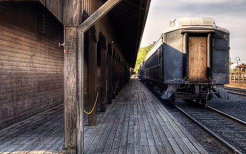 серый поезд, поезд, железная дорога, вагон, HD обои HD wallpaper