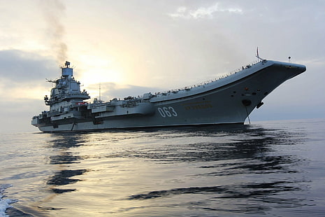 سفن حربية ، حاملة طائرات ، حاملة الطائرات الروسية الأدميرال كوزنتسوف ، سفينة حربية، خلفية HD HD wallpaper