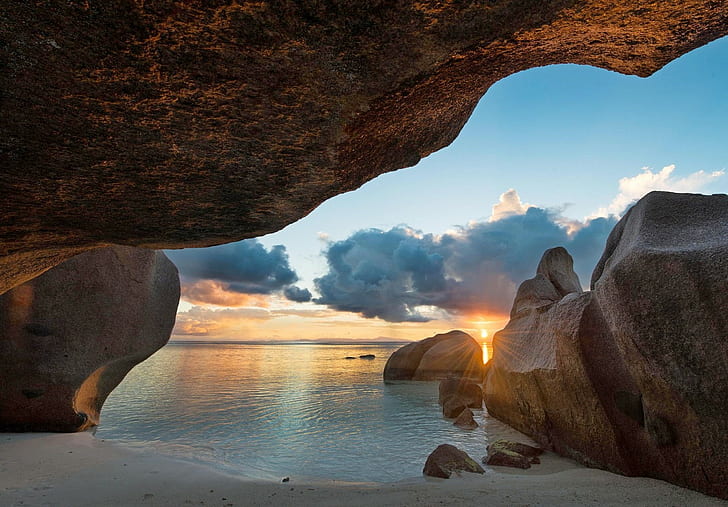 photographie, paysage, nature, grotte, plage, mer, rochers, coucher de soleil, sable, Seychelles, île, horizon, Fond d'écran HD