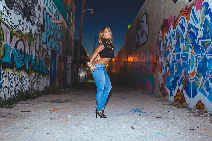 jeans ajustados azules para mujer, Nicole Mejia, Fondo de pantalla HD
