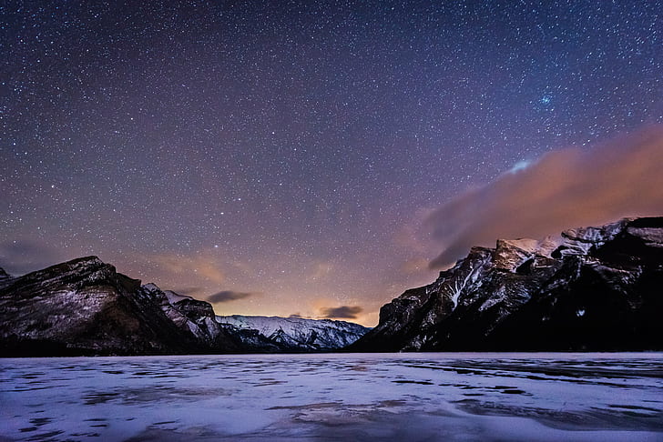 การถ่ายภาพทิวทัศน์ของภูเขาในคืนที่เต็มไปด้วยดวงดาวบนน้ำแข็งการถ่ายภาพทิวทัศน์ภูเขาคืนเต็มไปด้วยดวงดาวแบมฟ์อัลเบอร์ตา Nikon ดาวทะเลสาบน้ำแข็งฤดูหนาวธรรมชาติแคนาดาต้นไม้บ่อน้ำกระบวยใหญ่ดาว - อวกาศดาราศาสตร์กาแล็กซี่น้ำนม ทางคืนกลุ่มดาวธรรมชาติเนบิวลาท้องฟ้าหิมะอวกาศออโรร่าบอเรียลิสภูมิทัศน์วิทยาศาสตร์, วอลล์เปเปอร์ HD