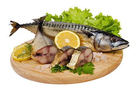 sliced gray fish, fish, mackerel, lemon, herbs, cutting board, HD wallpaper HD wallpaper