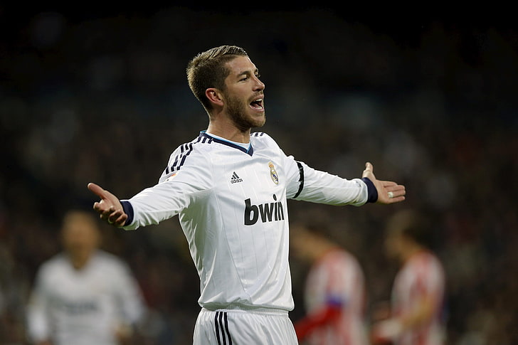 maillot de football Adidas blanc et noir, Sport, Football, Real Madrid, Sergio Ramos, Fond d'écran HD