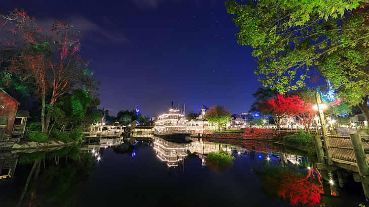 Disneyland, łódź, odbicie, arteria wodna, woda, noc, nocne niebo, ciemność, Anaheim, łódź rzeczna, rzeka, Mark Twain Riverboat, California, Stany Zjednoczone, Tapety HD