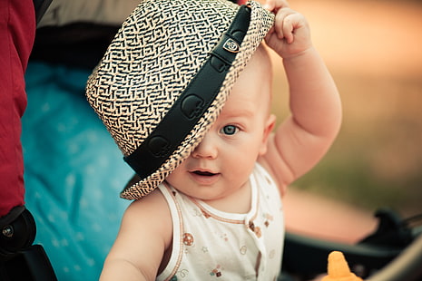 blusa branca sem mangas do bebê, bebê, criança, chapéu, HD papel de parede HD wallpaper