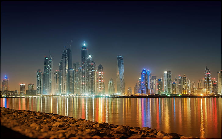Dubai Skyline Reflection At Night Hd Wallpapers alta resolución 2560 ×  1600, Fondo de pantalla HD | Wallpaperbetter