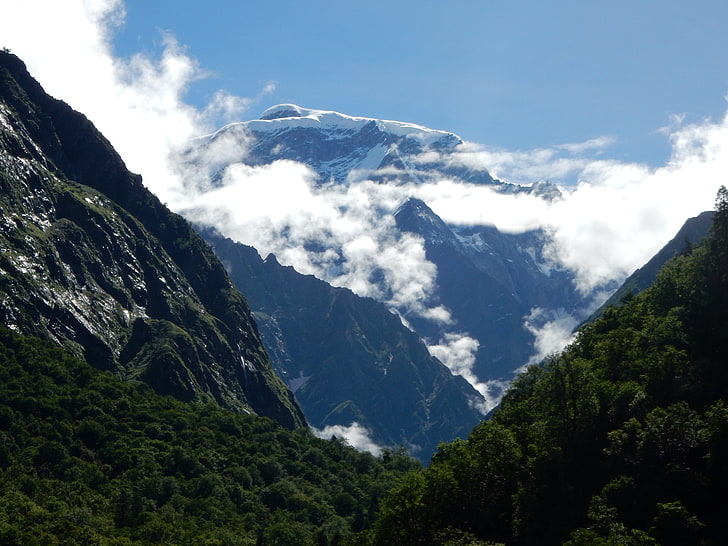 جبال الهيمالايا ، الهند ، الوادي ، السحب، خلفية HD