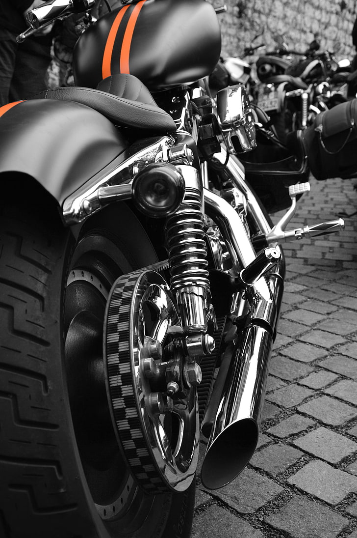 motor sport hitam, sepeda motor, pewarnaan selektif, monokrom, Wallpaper HD, wallpaper seluler