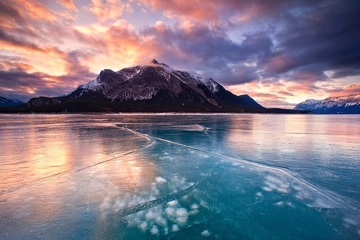 badan air, pegunungan, musim dingin, danau, awan, es, embun beku, Kanada, puncak bersalju, kuning, pirus, alam, lanskap, dingin, Wallpaper HD