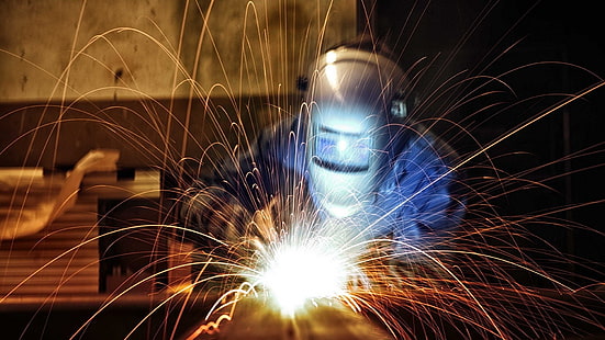 men, workers, welding, sparks, long exposure, industrial, helmet, depth of field, metal, HD wallpaper HD wallpaper