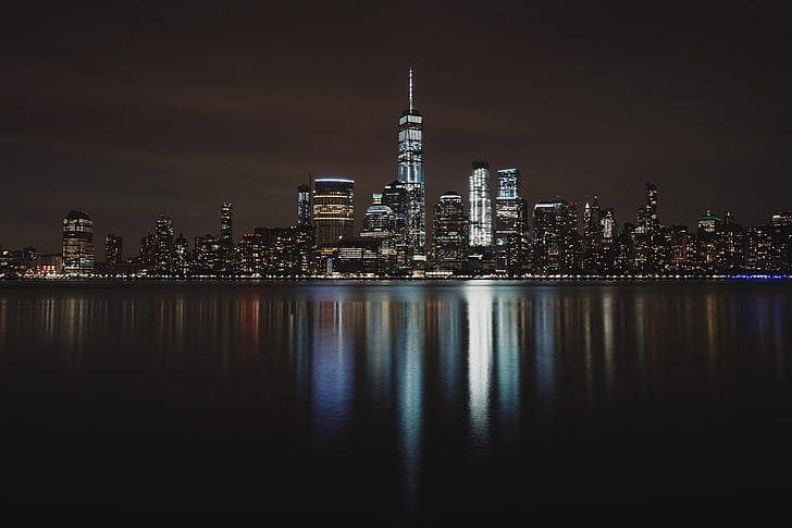 city buildings in panoramic photographyu, water, city, night, lights, skycrapers, New York City, HD wallpaper
