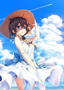Anime, Anime Girls, langes Haar, Strand, Lächeln, Kleid, Himmel, Wolken, Meer, Erröten, wildes Haar, blaue Augen, Hut, Ahoge, HD-Hintergrundbild HD wallpaper