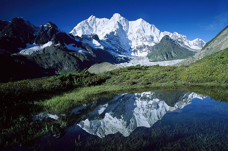 badan abu-abu air dan salju menutupi gunung, asia, gunung, awan, air, refleksi, atas, hijau, Wallpaper HD