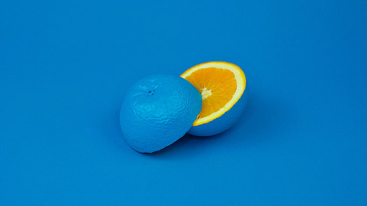 citron vert en tranches bleues, fond bleu, orange (fruit), jaune, orange, bleu, Fond d'écran HD