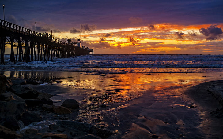 غروب الشمس أوشنسايد سيتي الساحلية في كاليفورنيا المعروفة بواسطة Harbour Harbour Beach خلفيات فائقة الدقة للهواتف المحمولة وأجهزة الكمبيوتر المحمول المكتبية 3840 × 2400، خلفية HD