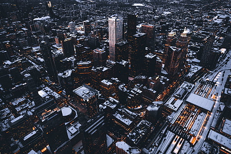 flygfoto av höghus, flygfoto över stadsbyggnader, stadsbild, skyskrapa, ljus, gata, byggnad, HD tapet HD wallpaper