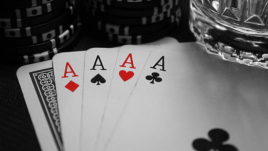 четири асо на игрални карти, черно, играта, бяло, стъкло, карта, покер, върхове, червеи, чипове, ACE, диаманти, клубове, HD тапет HD wallpaper