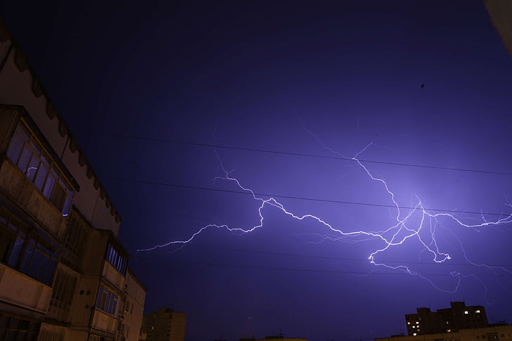 at home, blue, building, building wall electricity, city, clouds, community, dark, discharge, downpour, electricity, estate, evening, flash, gloomy, house, light, lightning, night, rain, sky, storm, thunder, thundersto, HD wallpaper