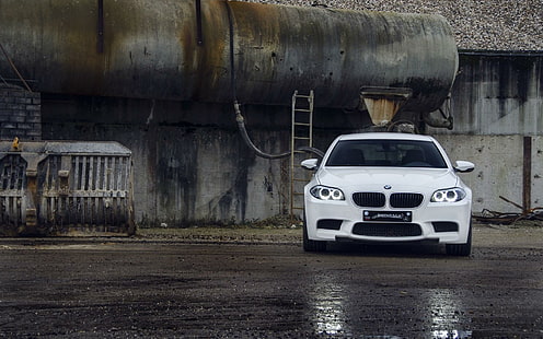 BMW M5 f10 White Car Front Tuning, vit, front, tuning, HD tapet HD wallpaper