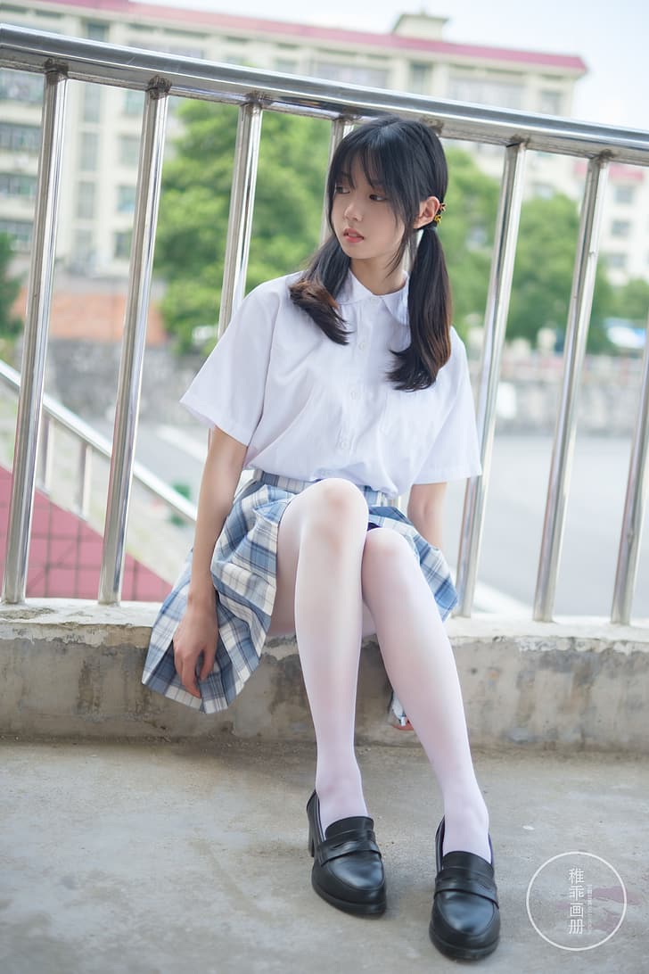 Chinese Women, pantyhose, white pantyhose, school uniform, lifting skirt, HD wallpaper