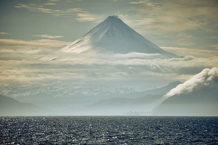 การถ่ายภาพทิวทัศน์ของภูเขาใกล้ทะเล, Shishaldin, การถ่ายภาพทิวทัศน์, ภูเขา, ทะเล, Unimak Island, Alaska, Aleutian Islands, Sony A6000, Sony ILCE-6000, E 55, ธรรมชาติ, ภูเขา, หิมะ, ทัศนียภาพ, ภูมิทัศน์, วอลล์เปเปอร์ HD