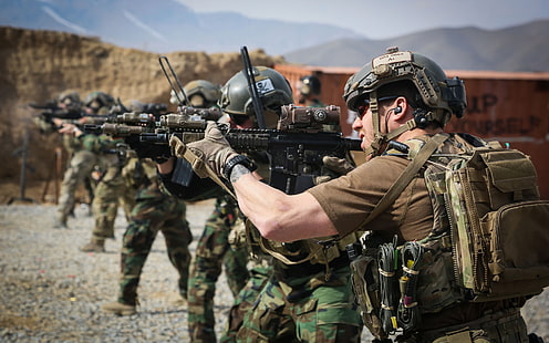 fato militar masculino, armas, soldados, forças especiais dos Estados Unidos, HD papel de parede HD wallpaper