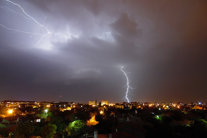 lightning storm, cityscape, lightning, storm, sky, night, lights, HD wallpaper