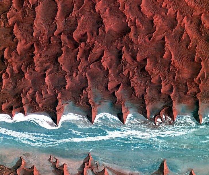 havsvågor på stranden under dagtid, Namibia, öken, kust, hav, Flygfoto, strand, Afrika, röd, vatten, natur, landskap, HD tapet
