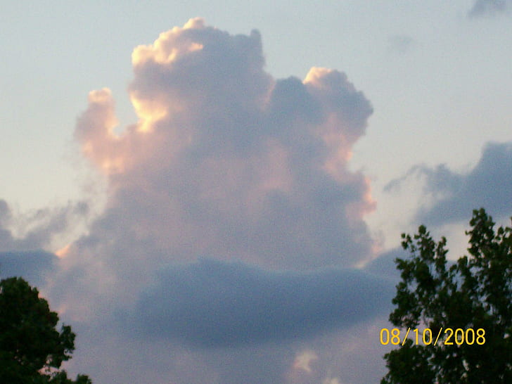 The Sun, das auf den Wolken, der Natur, den Wolken, 3d und der Zusammenfassung scheint, HD-Hintergrundbild