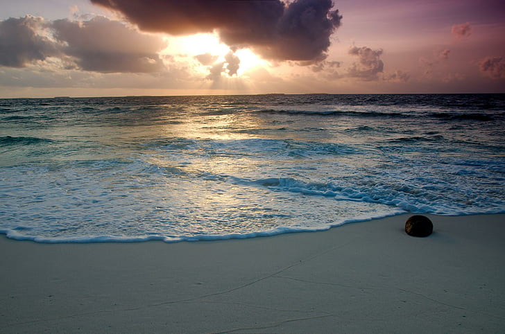 Mer Sable Nuages ​​Eau Roche Plage Ciel Cool, plages, plage, nuages, cool, rocher, sable, eau, Fond d'écran HD