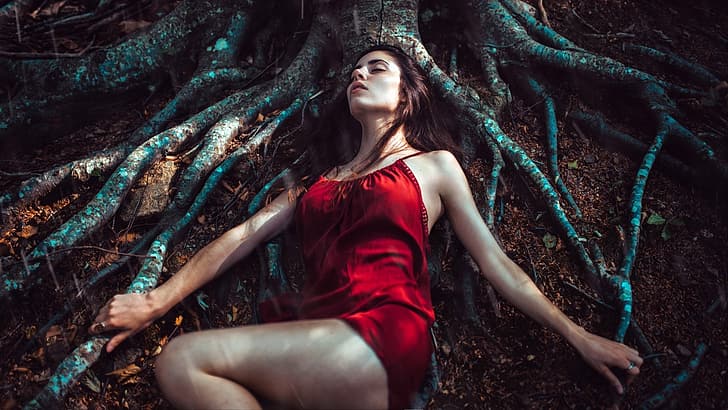 roots, pose, tree, model, makeup, figure, dress, hairstyle, lies, brown hair, beauty, in red, he closed his eyes, The moon, on earth, Gustavo Terzaghi, HD wallpaper