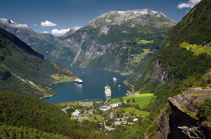 Земя, Geirangerfjord, круизен кораб, фиорд, Geiranger, планина, Норвегия, село, HD тапет