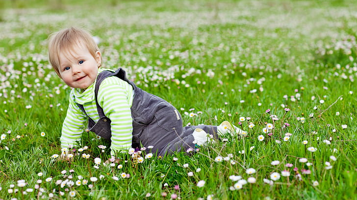 трева, радост, цветя, деца, игра, дете, градина, сладък, игра, щастлив, бебе, прекрасно, хлапе, HD тапет