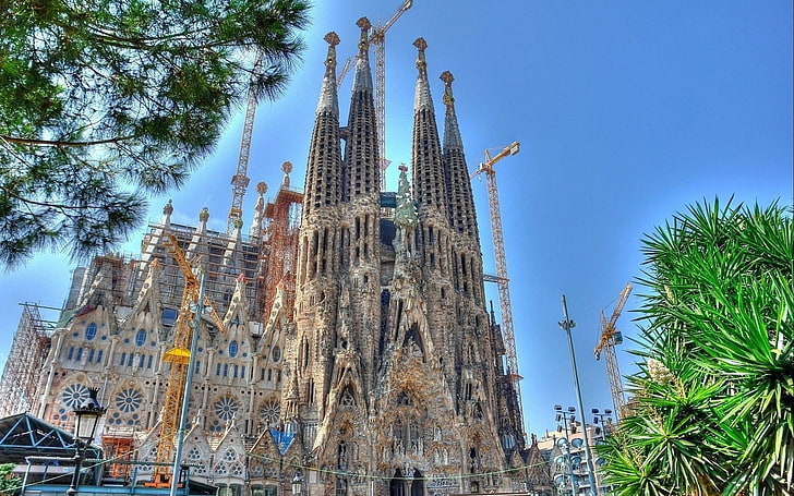 Sagrada Familia, bangunan, fantastis, cahaya, gotik, dunia, Wallpaper HD