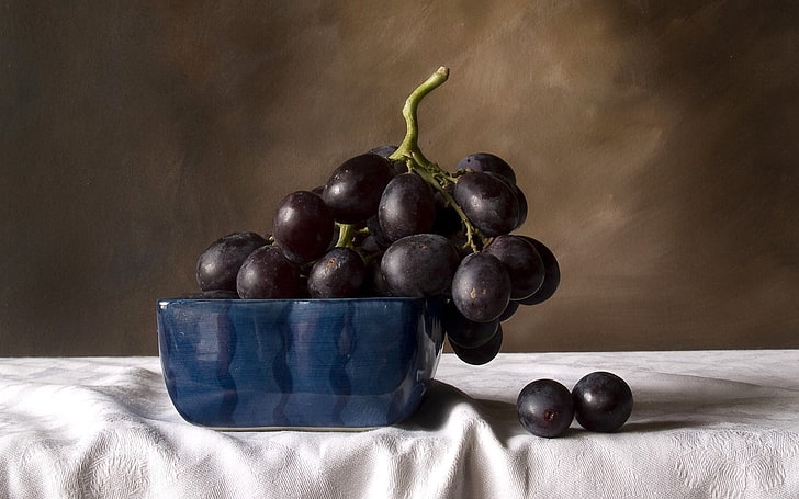 grape fruits, grapes, berry, black, bowl, table, HD wallpaper