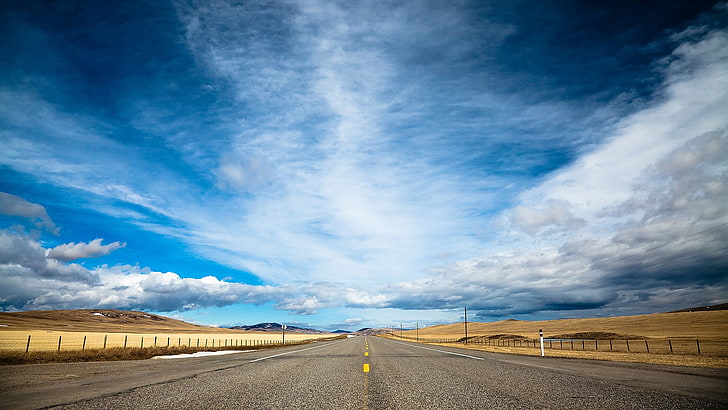 gray concrete road, highway, road, landscape, clouds, sky, dom, cyan, blue, HD wallpaper