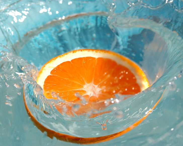 sliced orange fruit, orange, water, splashes, HD wallpaper