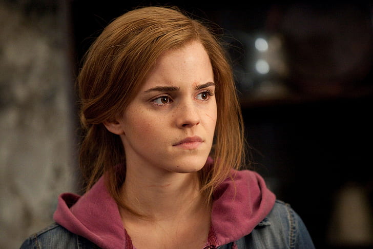 Emma Watson, Hermione Granger, mesafe içine bakarak, Hermiona Granger, kadınlar, ünlü, HD masaüstü duvar kağıdı