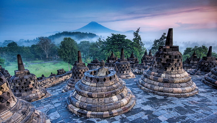 Боробудур, Индонезия, статуя, буддизм, лес, туман, горы, трава, объект Всемирного наследия, природа, пейзаж, ступа, HD обои