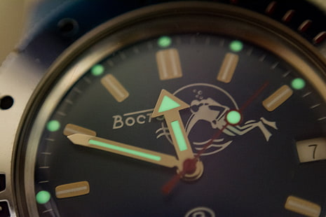 arloji bulat hitam, arloji, Vostok, amfibi, jam tangan, Rusia, makro, jam, Wallpaper HD HD wallpaper
