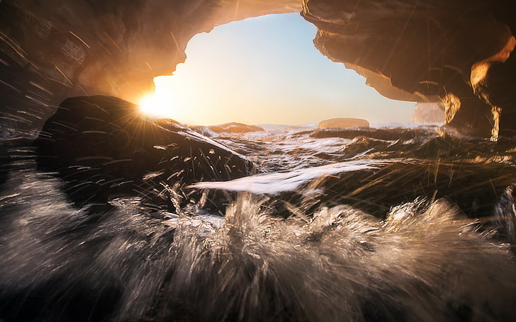 brązowy jaskiniowiec, makro, woda, jaskinia, skały, słońce, zachód słońca, fale, Cameron Sandercock, Tapety HD