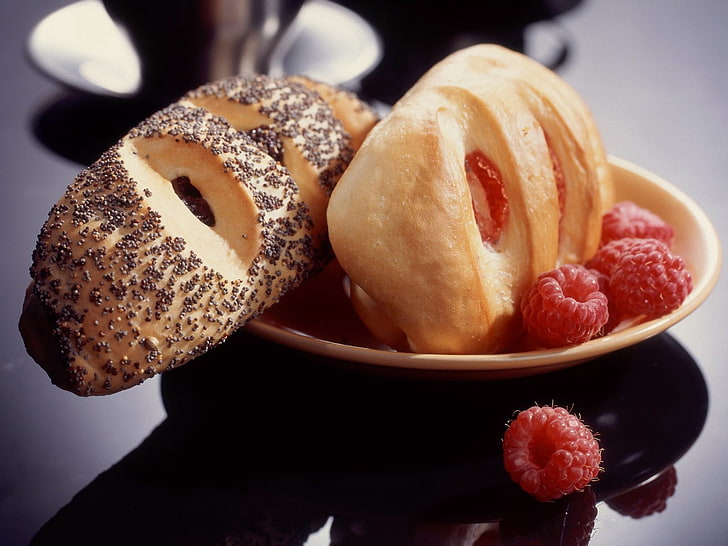 pain cuit au four avec framboises, pain, graines de pavot, framboises, Fond d'écran HD