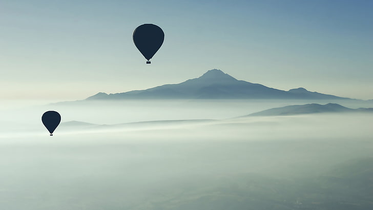 två siluettballonger, luftballonger, landskap, dimma, natur, berg, HD tapet